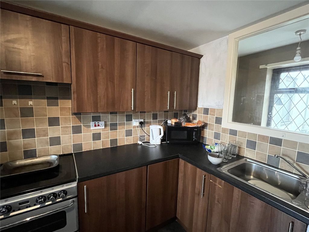 1 bed flat for sale in Abbey Street, Accrington, Lancashire BB5, £55,000