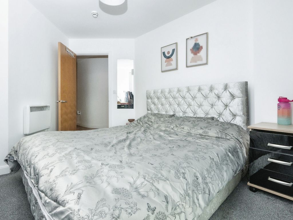 2 bed flat for sale in Bath Lane, Leicester, Leicestershire LE3, £160,000