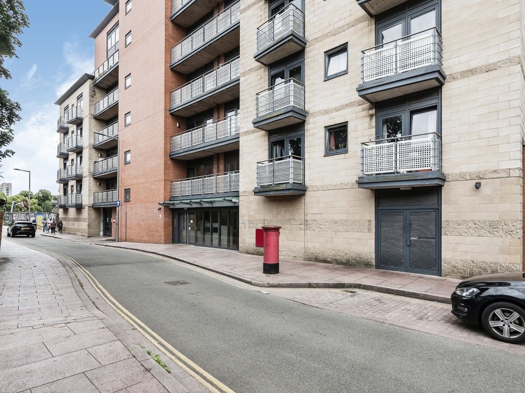 2 bed flat for sale in Bath Lane, Leicester, Leicestershire LE3, £160,000
