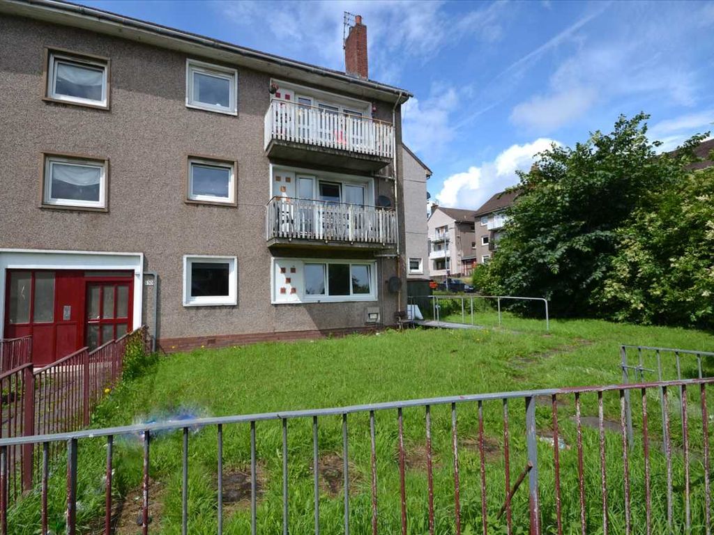 2 bed flat for sale in Cathcart Road, Rutherglen, Glasgow G73, £77,000