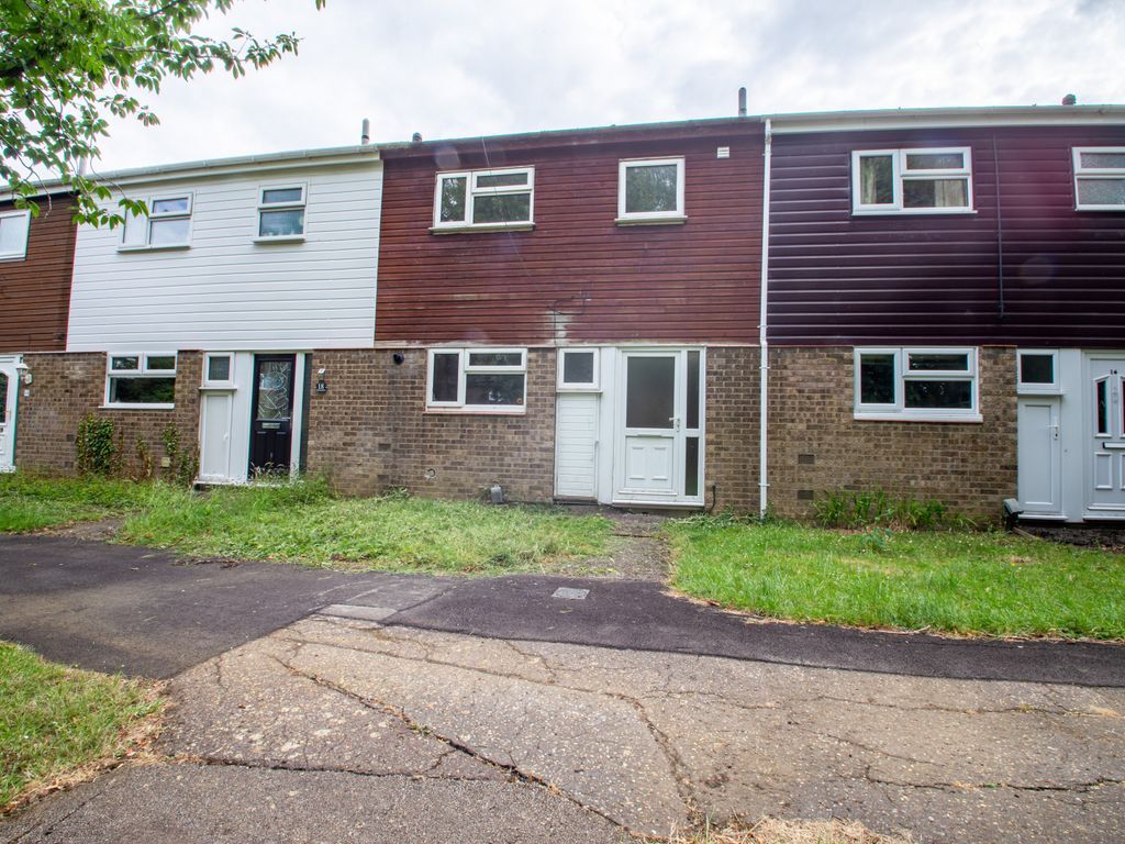 3 bed terraced house for sale in Kirkmeadow, Bretton, Peterborough PE3, £180,000