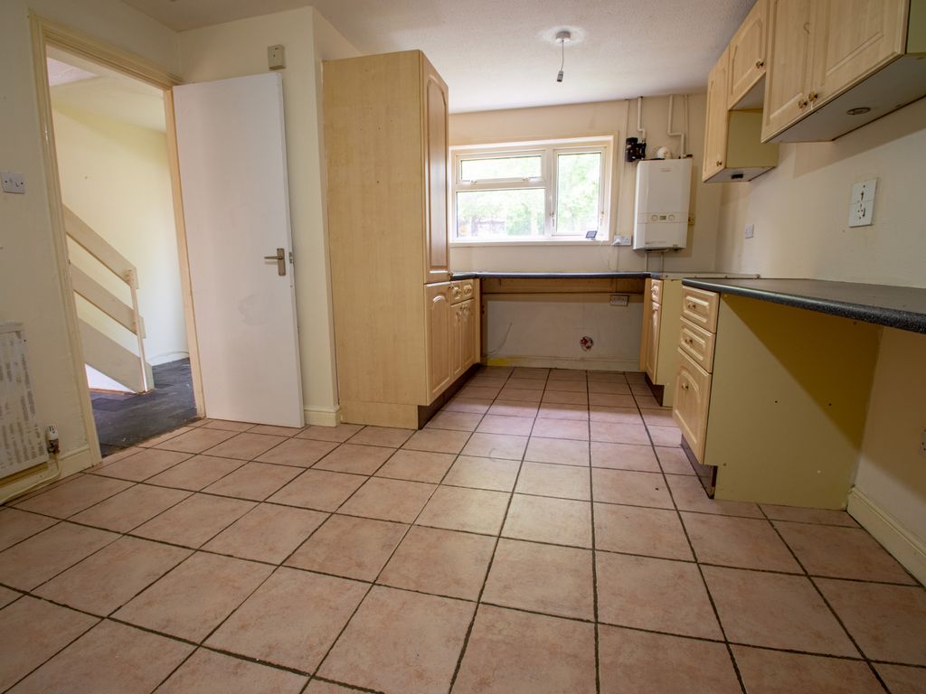 3 bed terraced house for sale in Kirkmeadow, Bretton, Peterborough PE3, £180,000