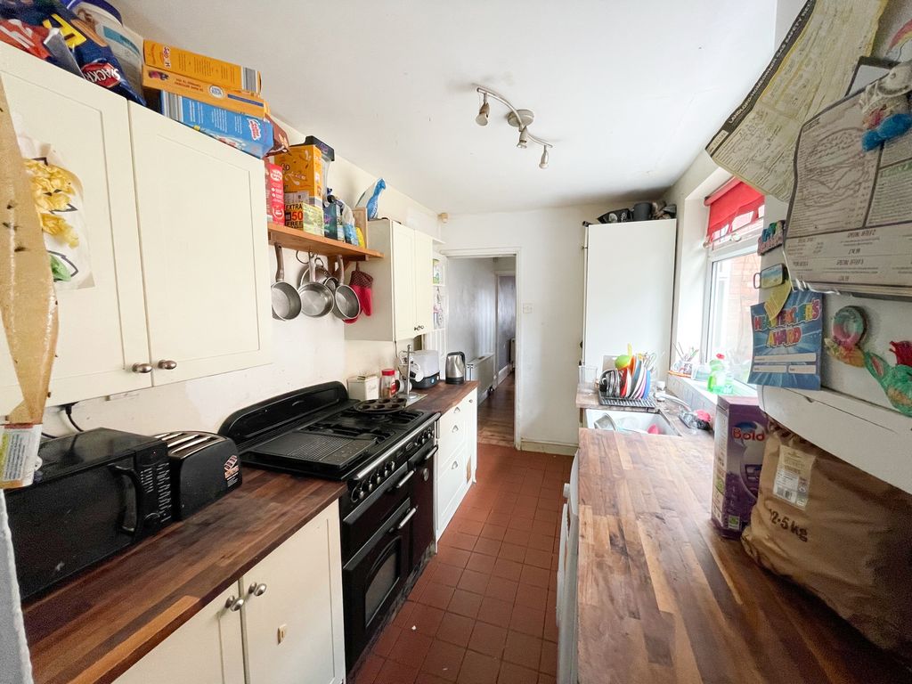 3 bed terraced house for sale in Corporation Street, Wednesbury, West Midlands WS10, £150,000