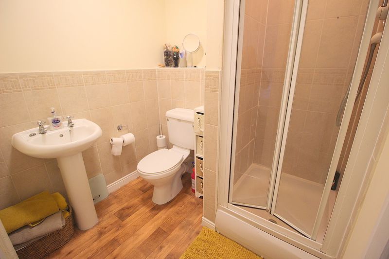 2 bed flat for sale in Loriners Grove, Walsall WS1, £149,950