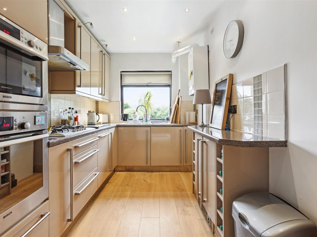 2 bed flat for sale in Blair Road, Coatbridge ML5, £140,000