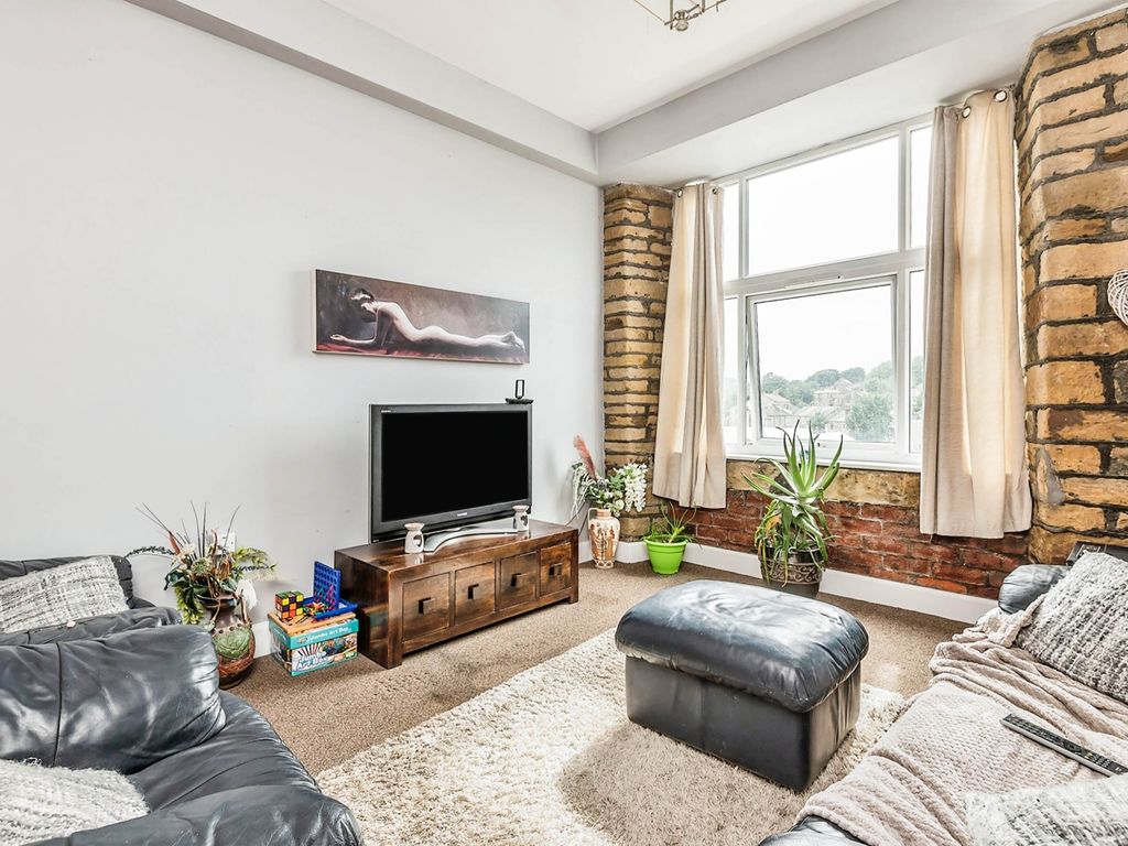 1 bed flat for sale in Savile Street, Milnsbridge, Huddersfield HD3, £80,000