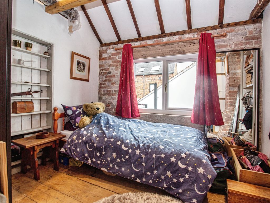 3 bed detached house for sale in Sturston Road, Ashbourne DE6, £290,000