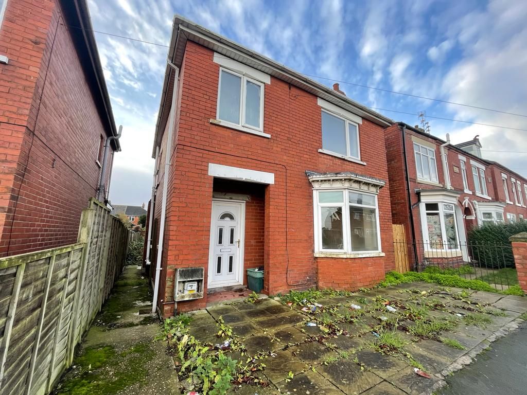 3 bed detached house for sale in North Eastern Road, Thorne, Doncaster DN8, Doncaster,, £130,000