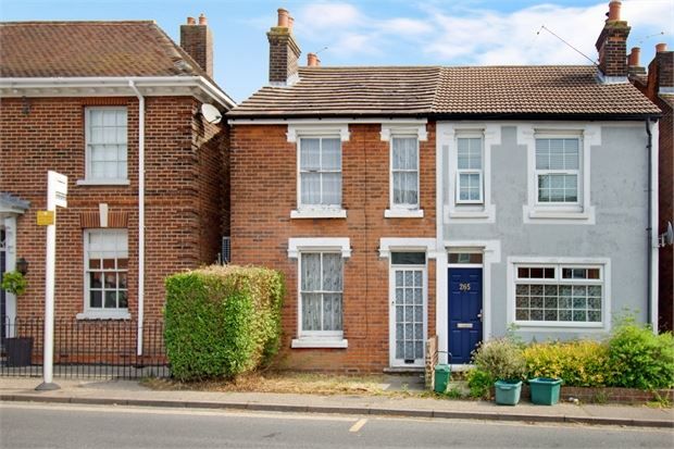 3 bed semi-detached house for sale in Bergholt Road, Colchester, Essex. CO4, £200,000