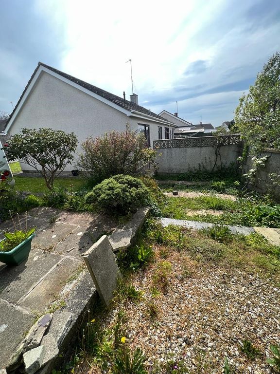 3 bed detached bungalow for sale in Garreglwyd Park, Holyhead LL65, £190,000