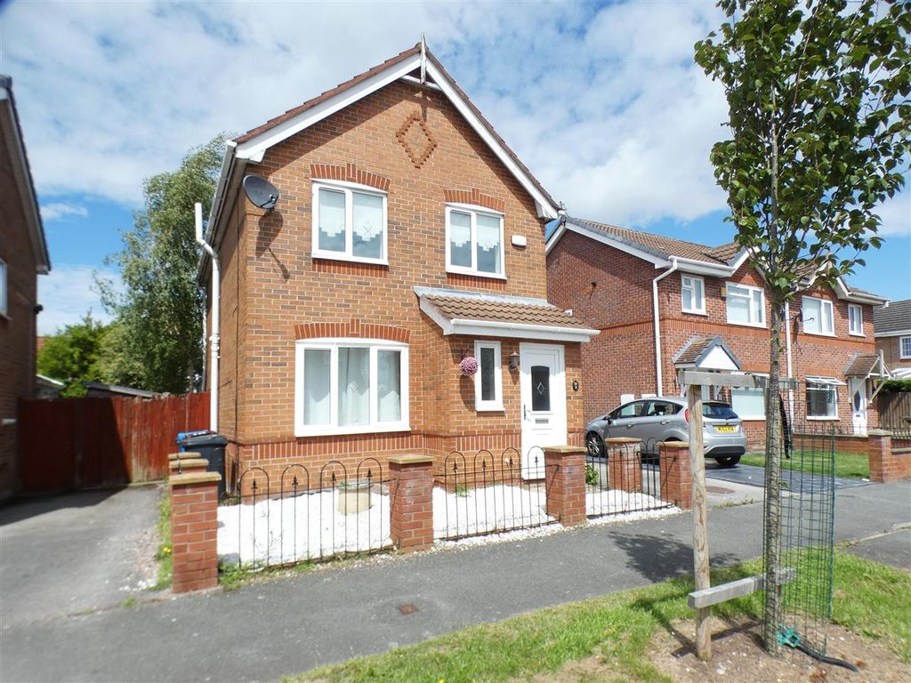 3 bed detached house for sale in Manorwood Drive, Whiston, Liverpool L35, £210,000