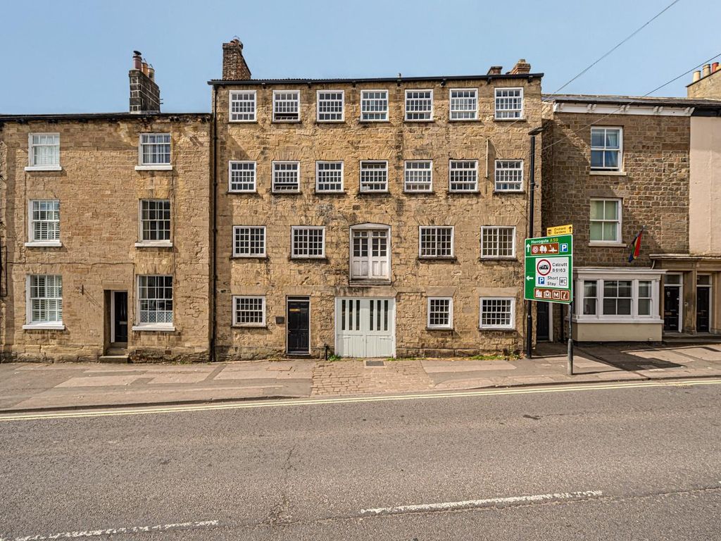 1 bed flat for sale in York Place, Knaresborough HG5, £115,000