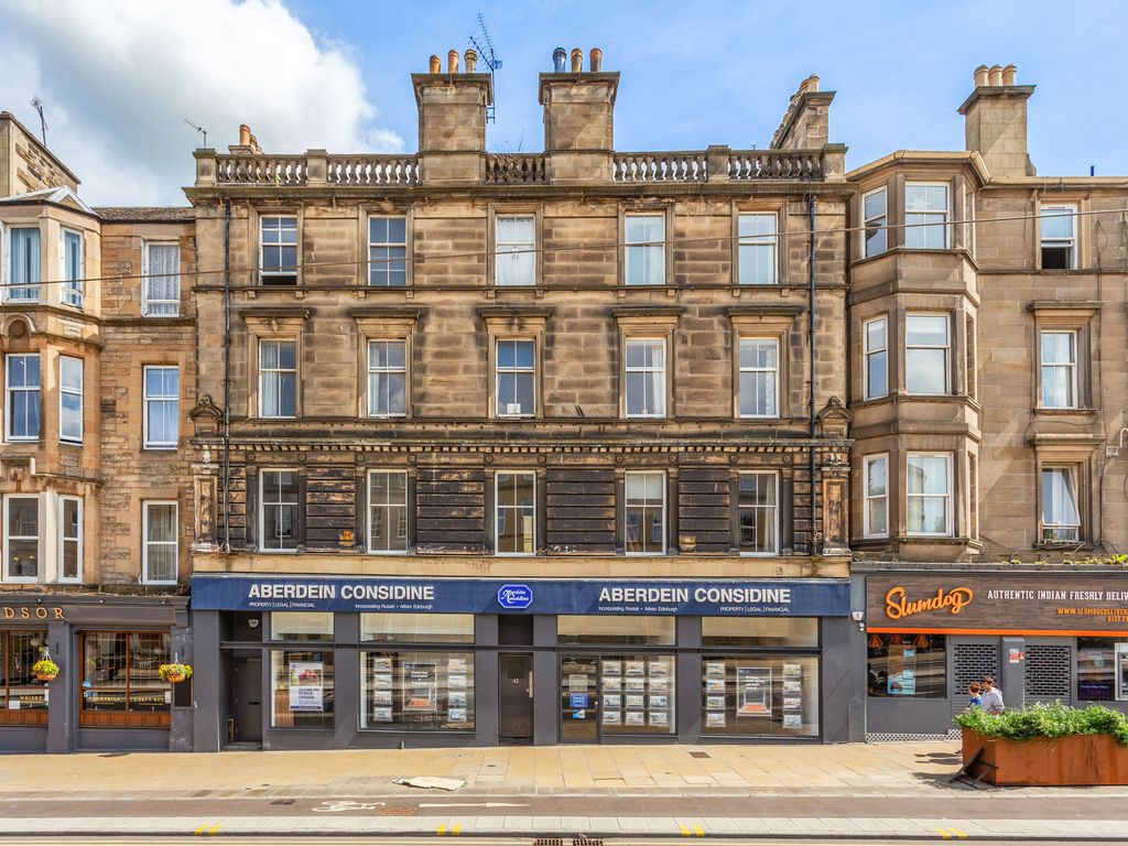 3 bed flat for sale in 42/3 Elm Row, Edinburgh EH7, £285,000
