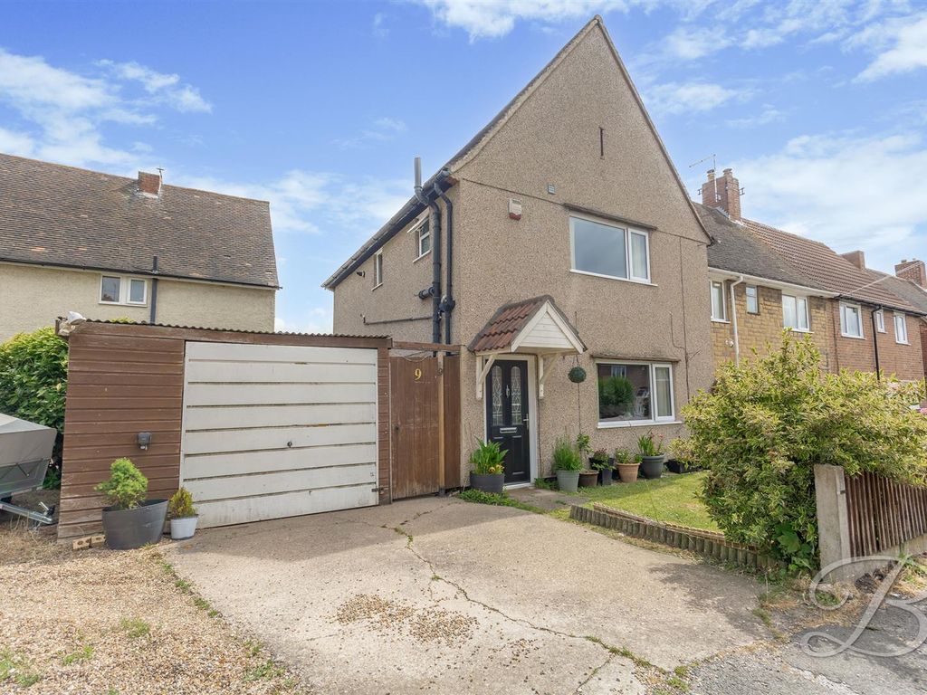 3 bed end terrace house for sale in Sixth Avenue, Clipstone Village, Mansfield NG21, £140,000