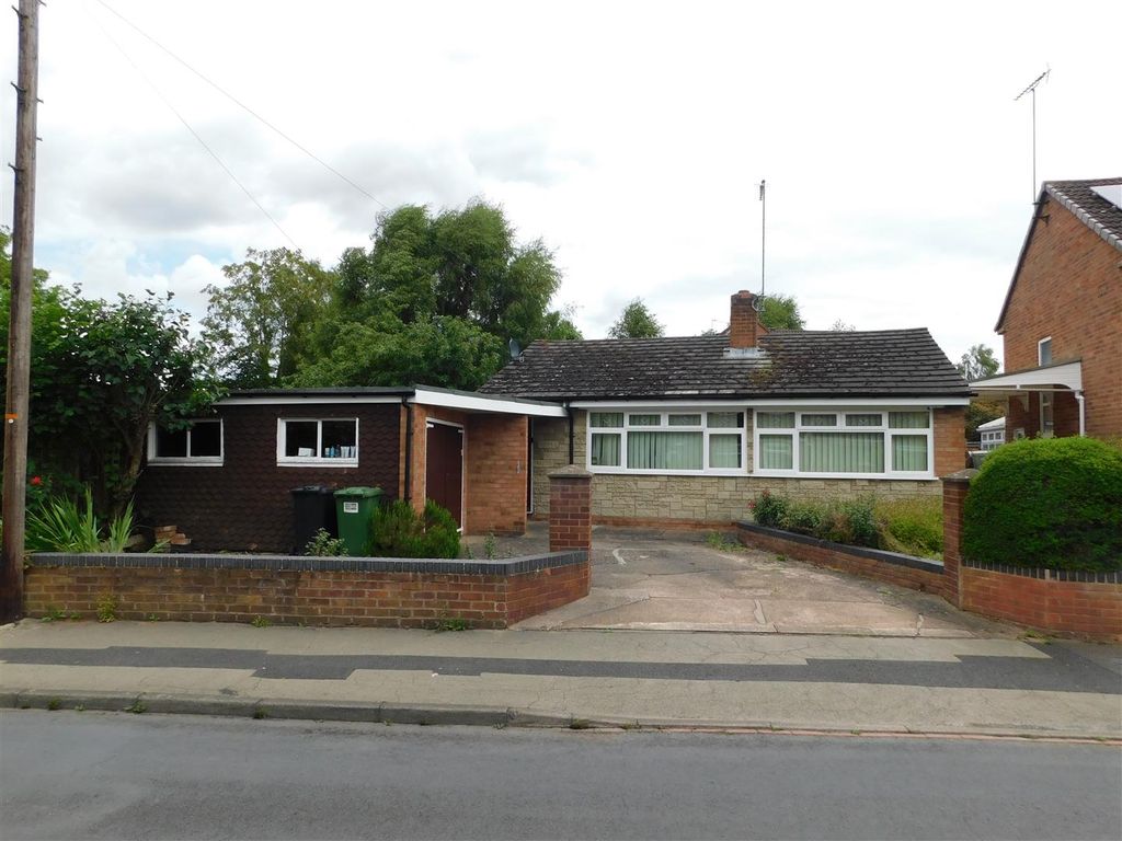 2 bed detached bungalow for sale in Comberton Park Road, Kidderminster DY10, £259,950