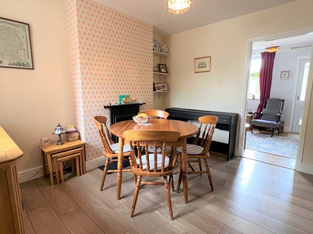 2 bed terraced house for sale in Silver Street, Warminster BA12, £189,000