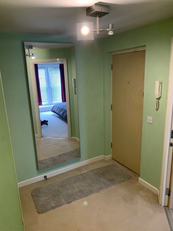 2 bed flat for sale in Harrington Croft, West Bromwich B71, £120,000