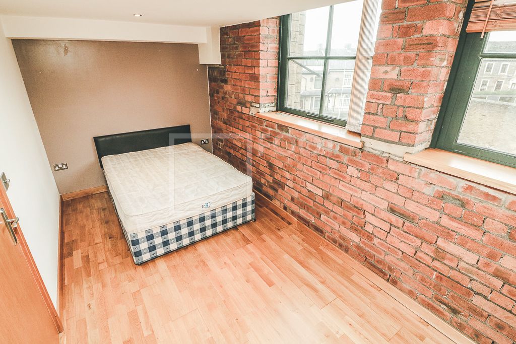 1 bed flat for sale in Byron Street, Bradford BD3, £49,995