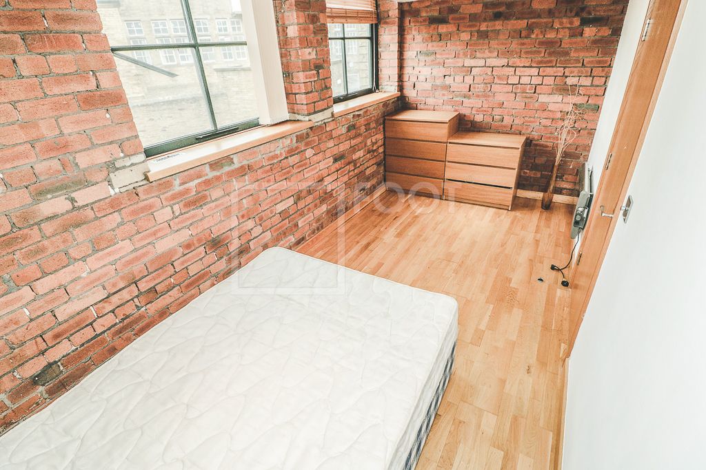 1 bed flat for sale in Byron Street, Bradford BD3, £49,995