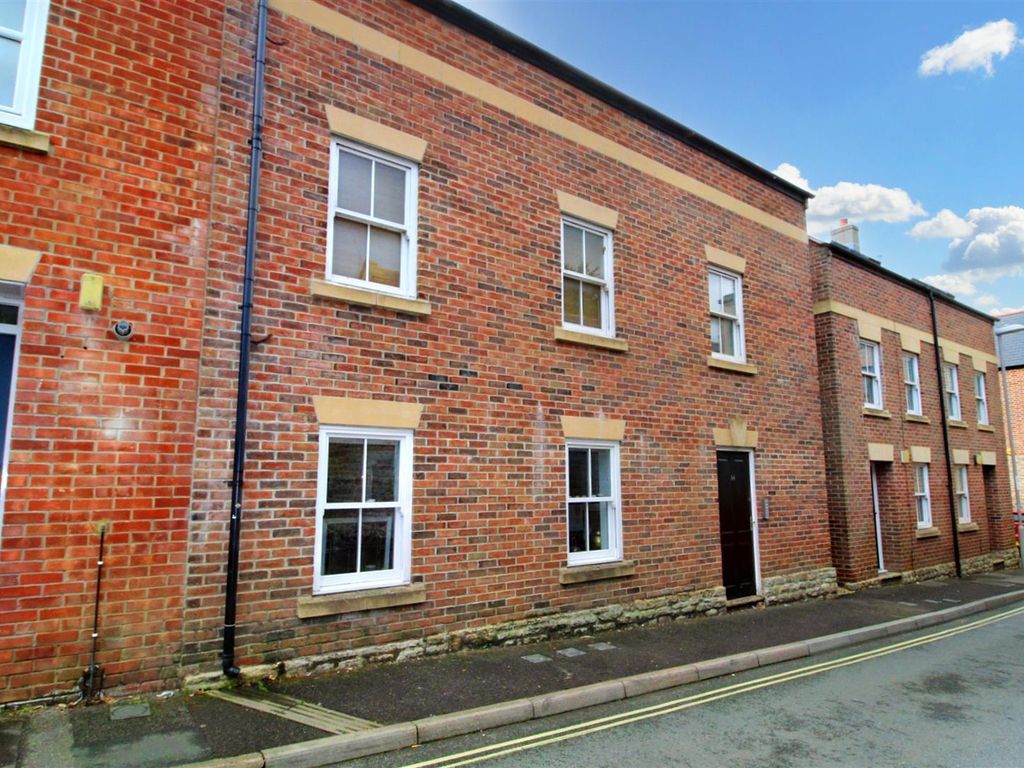 1 bed flat for sale in Gundry Lane, Bridport DT6, £165,000