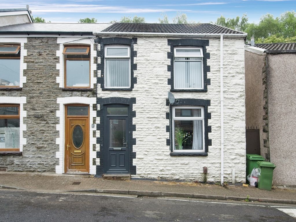 3 bed end terrace house for sale in Jenkins Street, Hopkinstown, Pontypridd CF37, £120,000