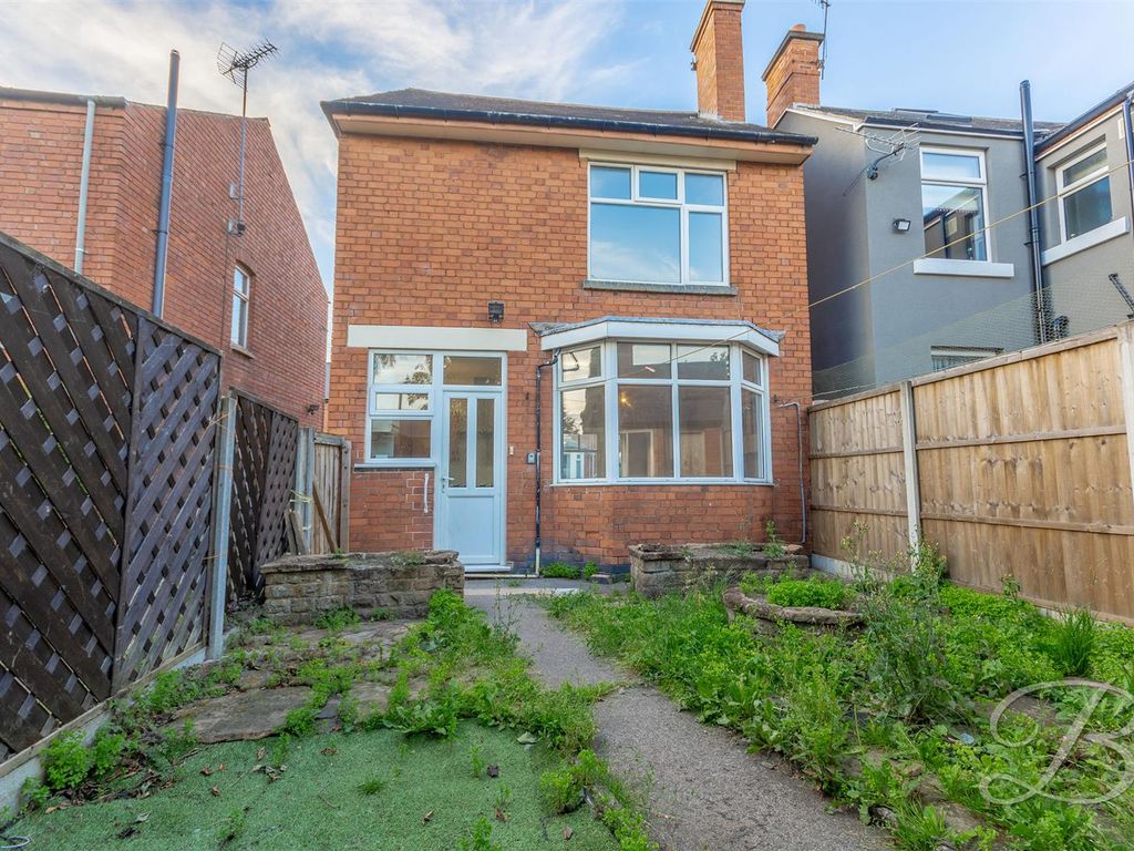 3 bed detached house for sale in Henrietta Street, Bulwell, Nottingham NG6, £195,000
