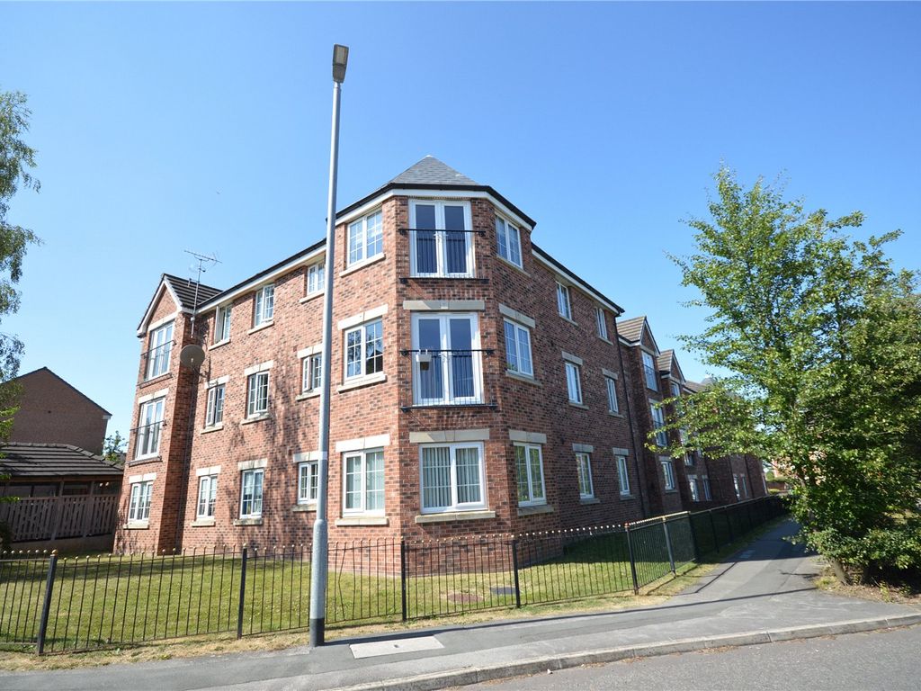 2 bed flat for sale in New Forest Way, Leeds, West Yorkshire LS10, £110,000