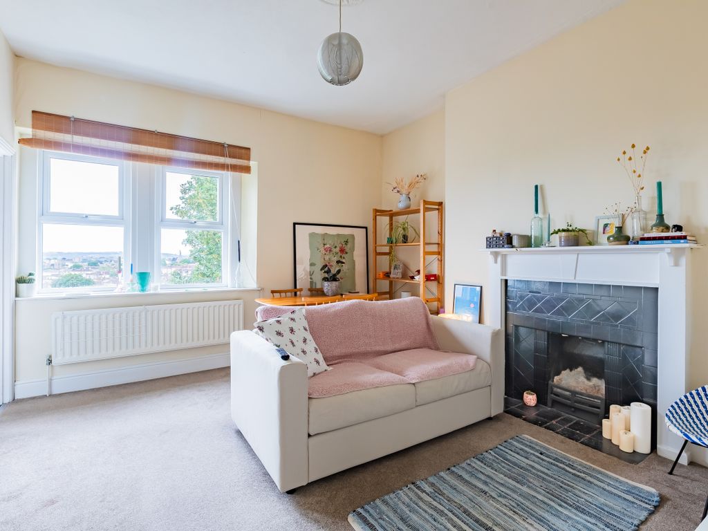 1 bed flat for sale in Redland Road, Redland, Bristol BS6, £230,000