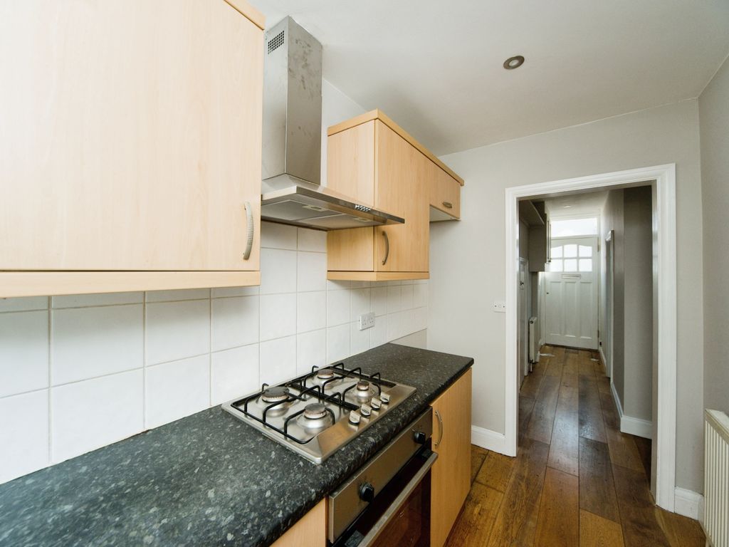 1 bed flat for sale in Coombe Road, Brighton, East Sussex BN2, £230,000