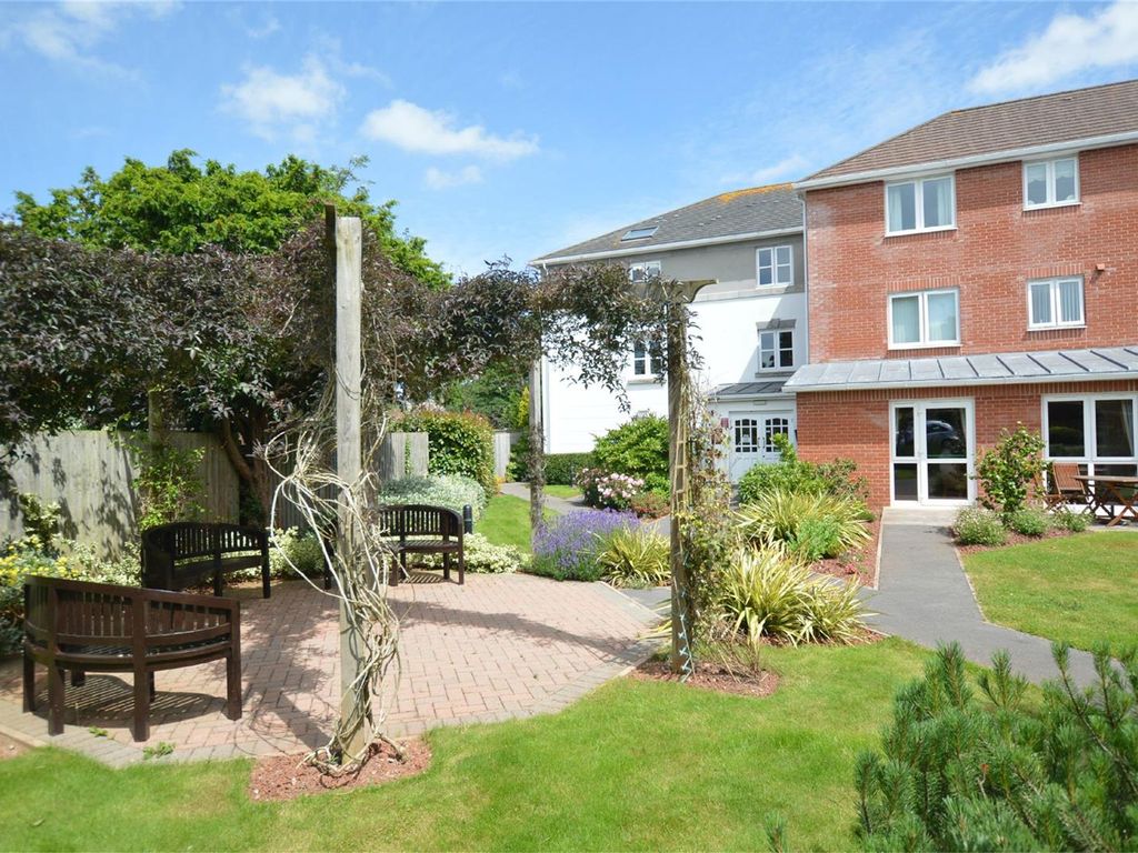 1 bed flat for sale in Meyer Court, Butts Road, Heavitree, Exeter EX2, £146,000
