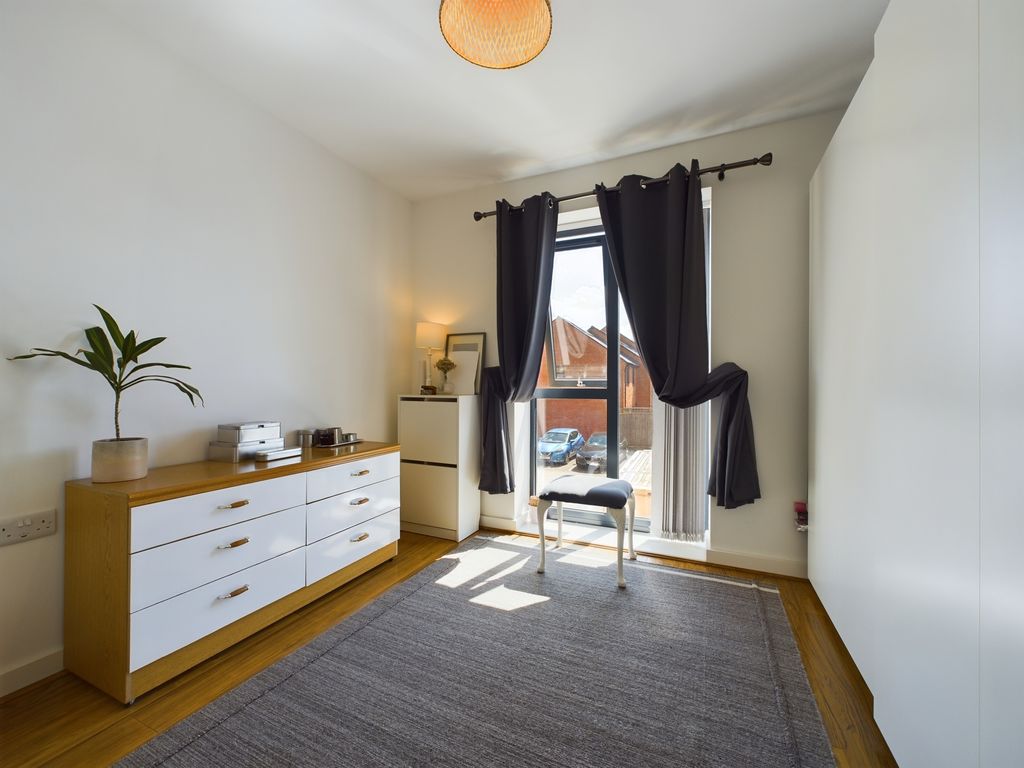 2 bed flat for sale in Bridgewater Wharf, Droylsden, Manchester M43, £170,000