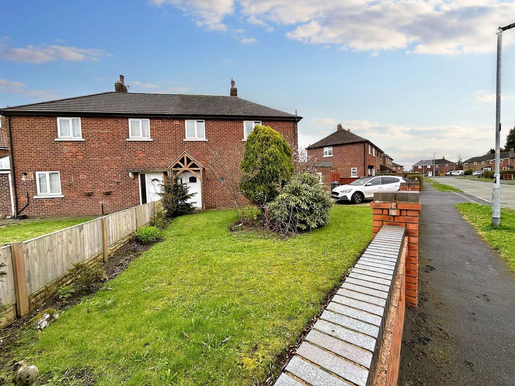 3 bed semi-detached house for sale in Manor Drive, Burscough L40, £200,000