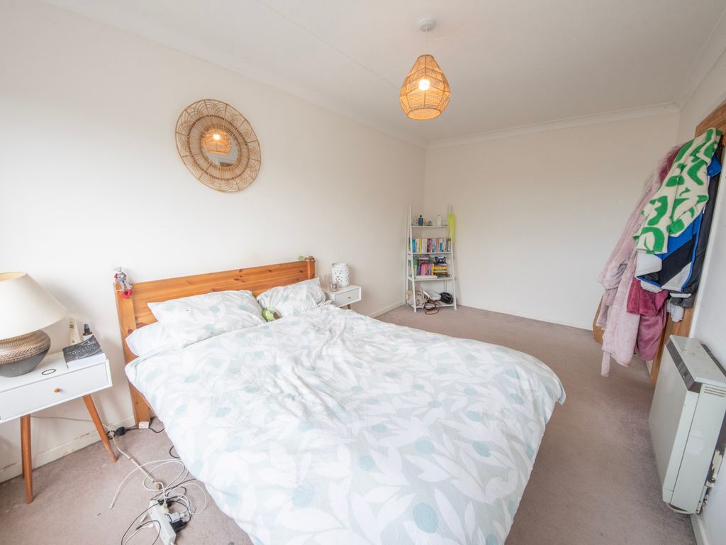 3 bed maisonette for sale in Brynrheidol, Llanbadarn Fawr, Aberystwyth, Ceredigion SY23, £157,000