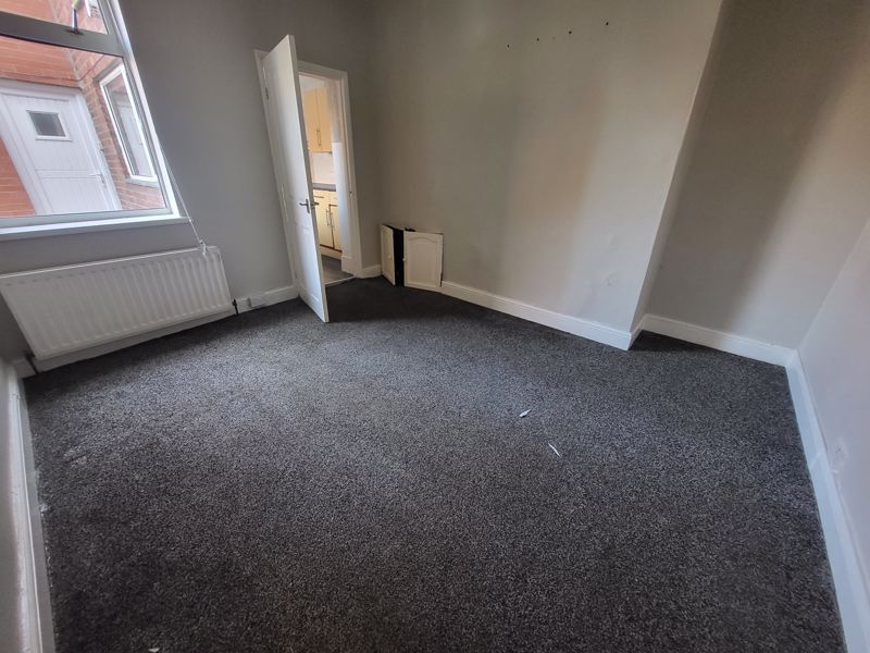 2 bed flat for sale in Alfred Avenue, Bedlington NE22, £35,000