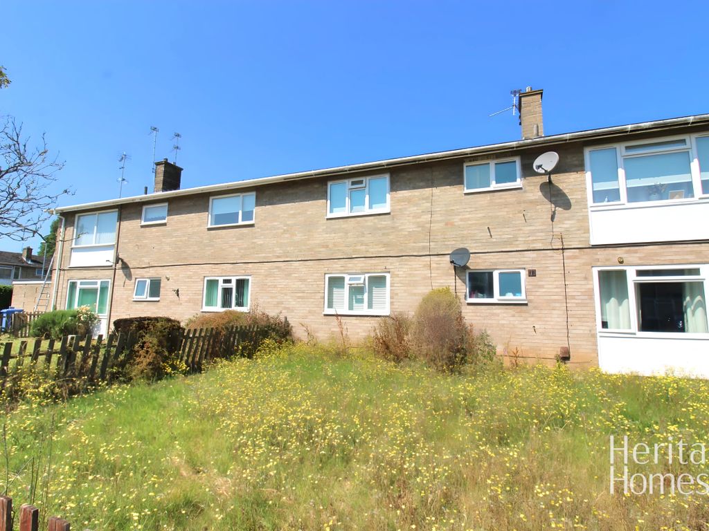 2 bed flat for sale in Colls Road, Norwich NR7, £120,000