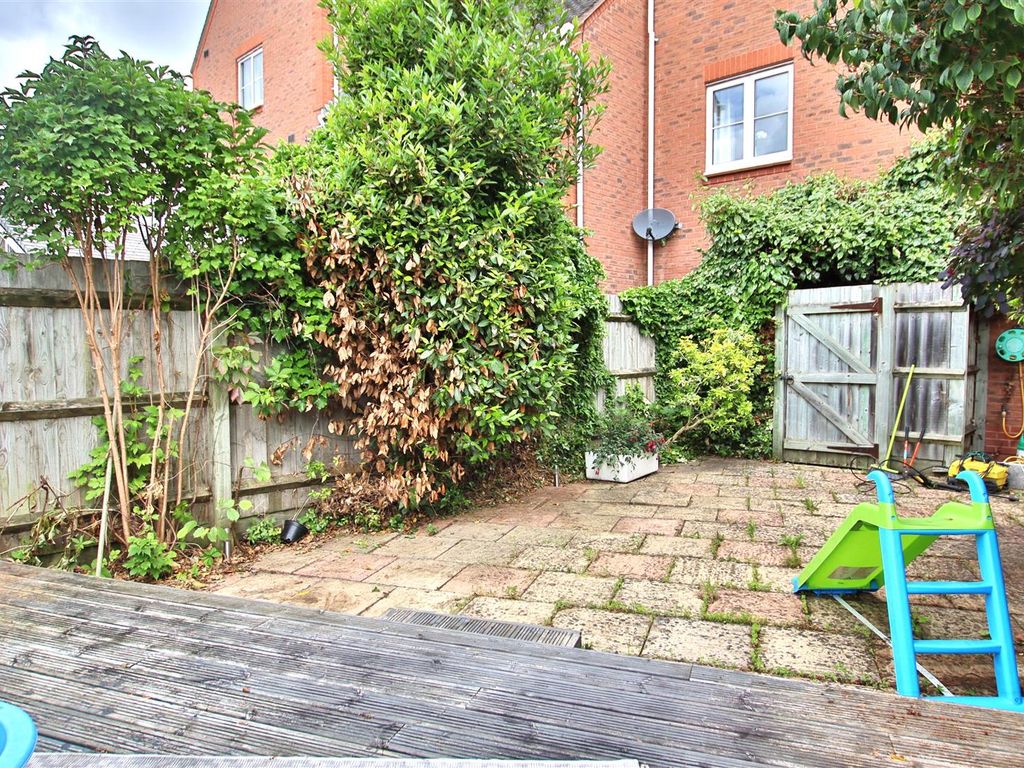 2 bed property for sale in Wigeon Lane, Walton Cardiff, Tewkesbury GL20, £210,000