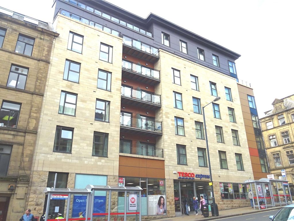 2 bed flat for sale in The Empress, Sunbridge Road BD1, £85,000