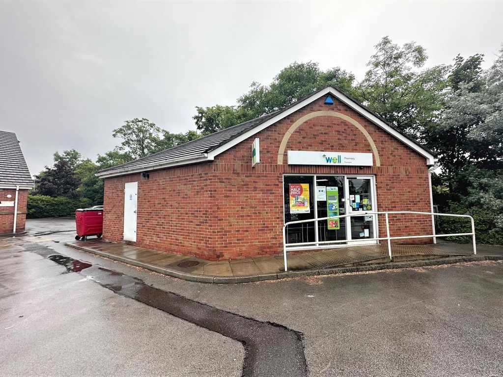 Retail premises for sale in Grange Lane, New Rossington, Doncaster DN11, £250,000