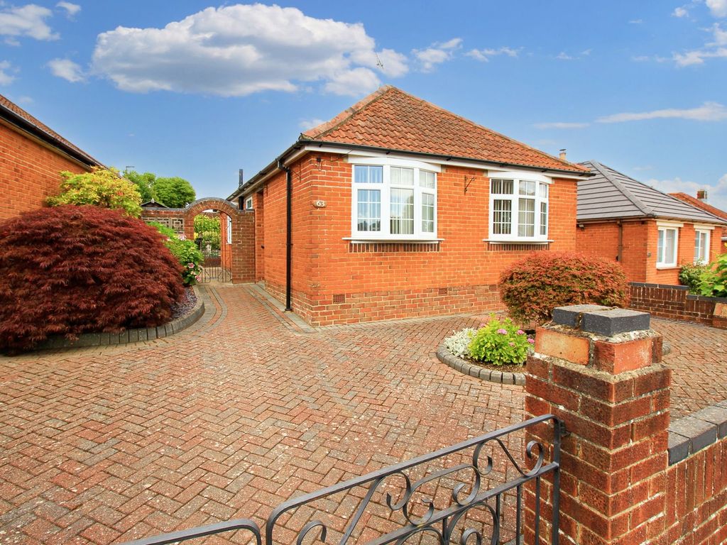 2 bed detached bungalow for sale in Litchfield Road, Midanbury SO18, £280,000