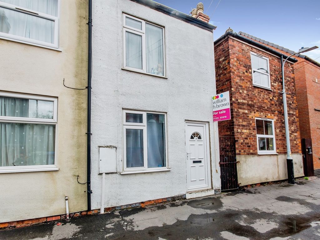 3 bed end terrace house for sale in Pulvertoft Lane, Boston PE21, £100,000