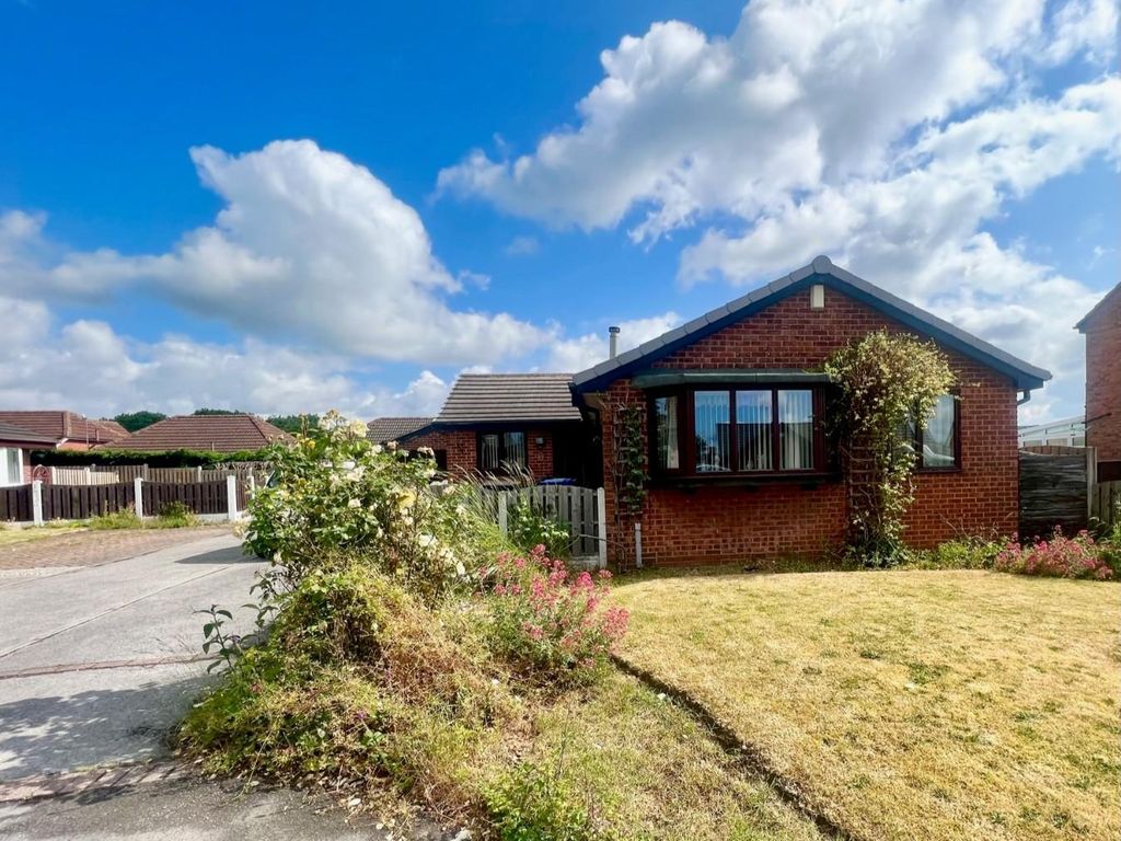 3 bed detached bungalow for sale in Heyhouse Way, Chapeltown, Sheffield S35, £250,000