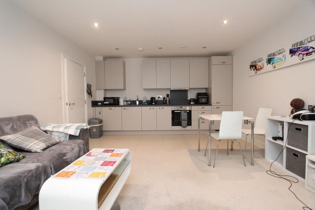 1 bed flat for sale in Westgate, Rotherham S60, £110,950