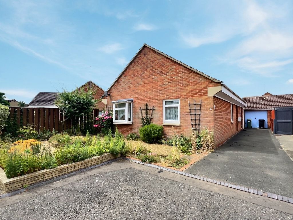 3 bed detached bungalow for sale in Denmark Drive, Peterborough PE2, £325,000