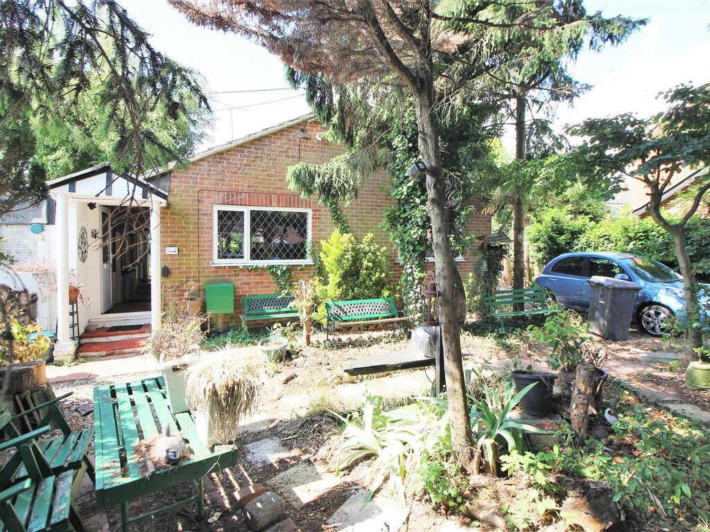 1 bed semi-detached bungalow for sale in The Short, Purley On Thames, Reading RG8, £265,000