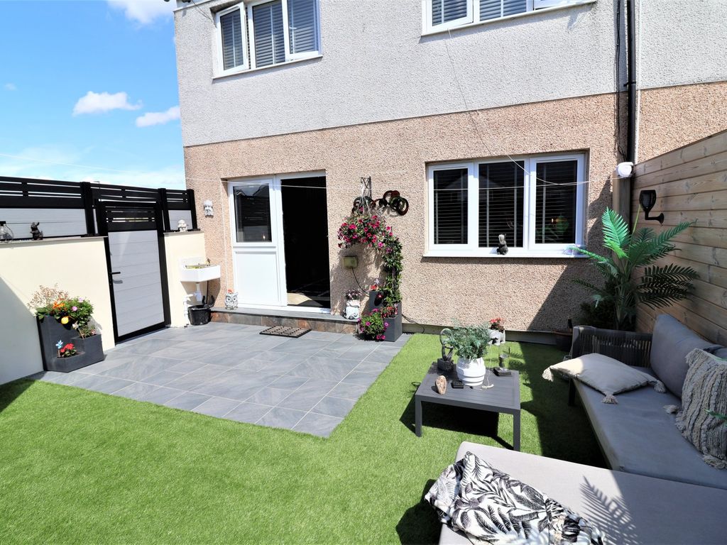 3 bed end terrace house for sale in Alport Grove, Gamesley, Glossop SK13, £185,000