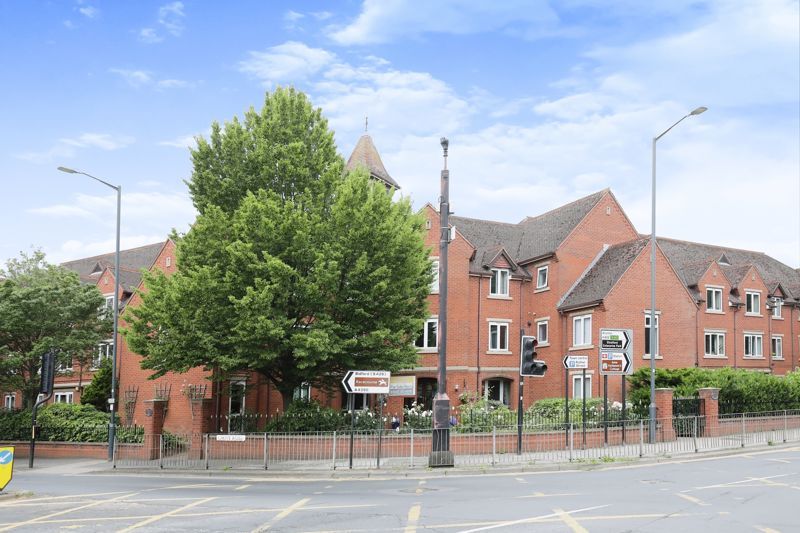 1 bed flat for sale in Scholars Court, Stratford-Upon-Avon CV37, £90,000