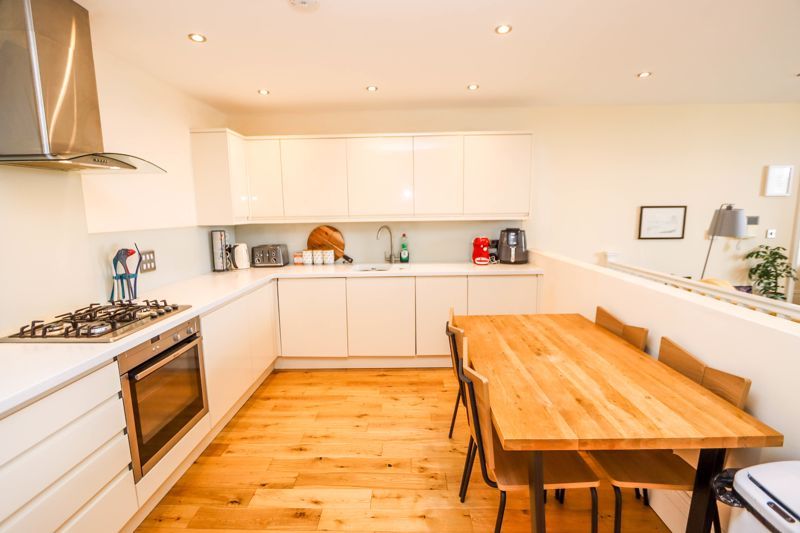 1 bed flat for sale in Hill Road, Clevedon BS21, £250,000