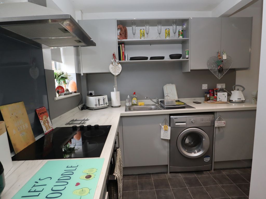 1 bed flat for sale in Eastgate, Sleaford NG34, £114,950
