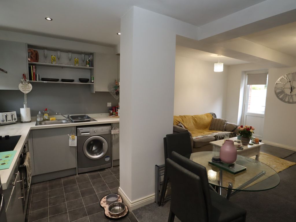 1 bed flat for sale in Eastgate, Sleaford NG34, £114,950