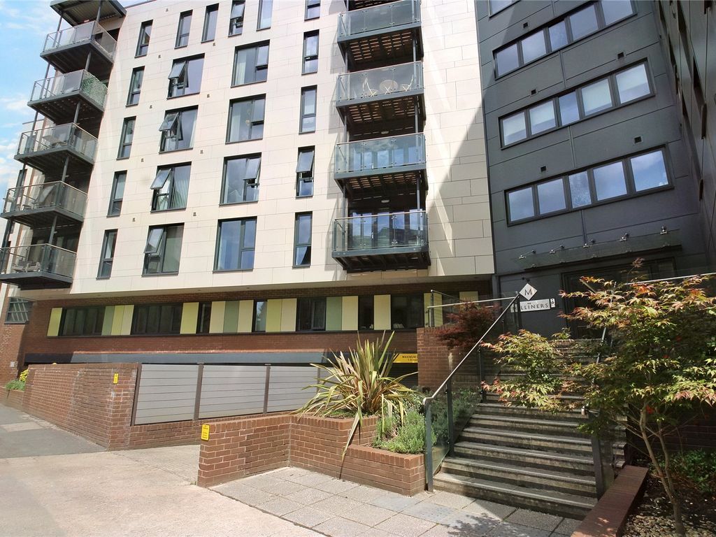 1 bed flat for sale in The Milliners, Bristol BS1, £240,000